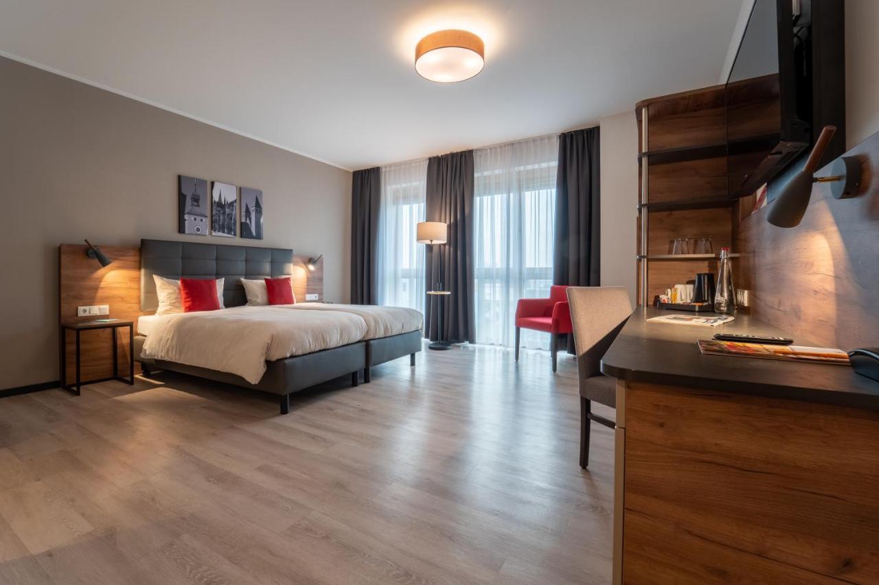 Hotel Includio เรเกนส์บวร์ก ภายนอก รูปภาพ