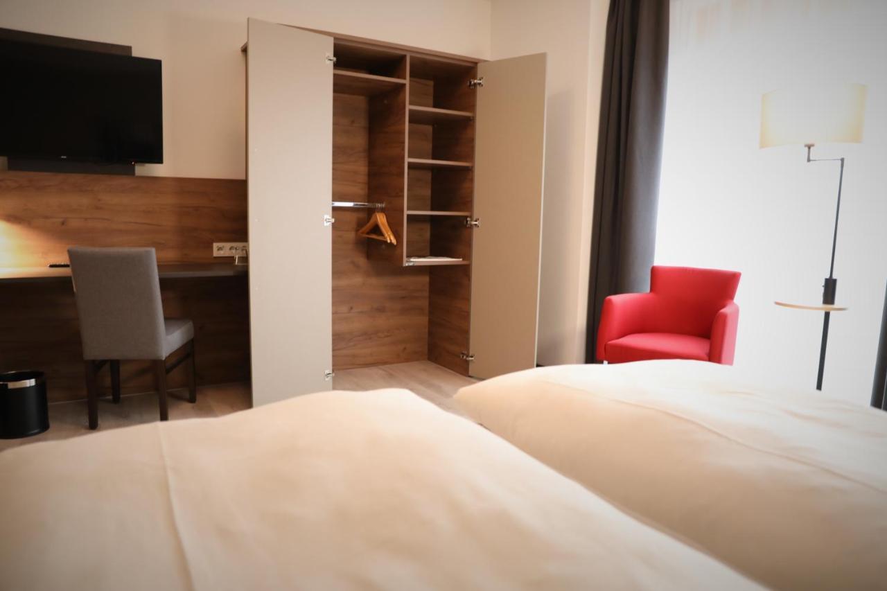 Hotel Includio เรเกนส์บวร์ก ภายนอก รูปภาพ