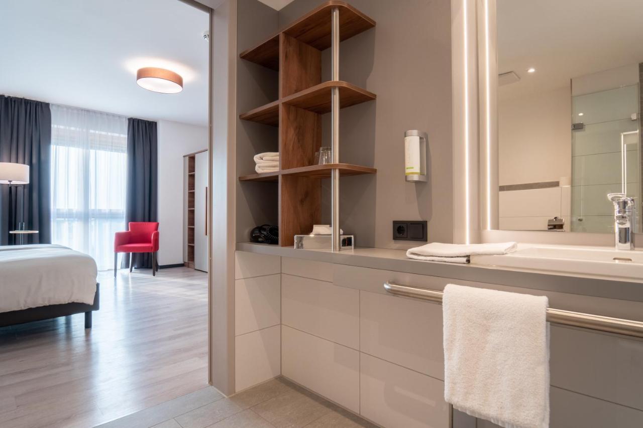 Hotel Includio เรเกนส์บวร์ก ภายนอก รูปภาพ